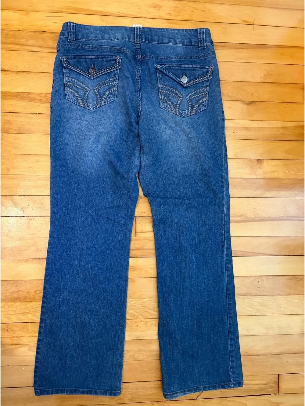 Faded Glory Women's Size 14 Blue Denim Jeans with Embroidered Pockets